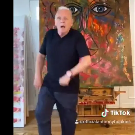 Anthony Hopkins debuta en tik tok