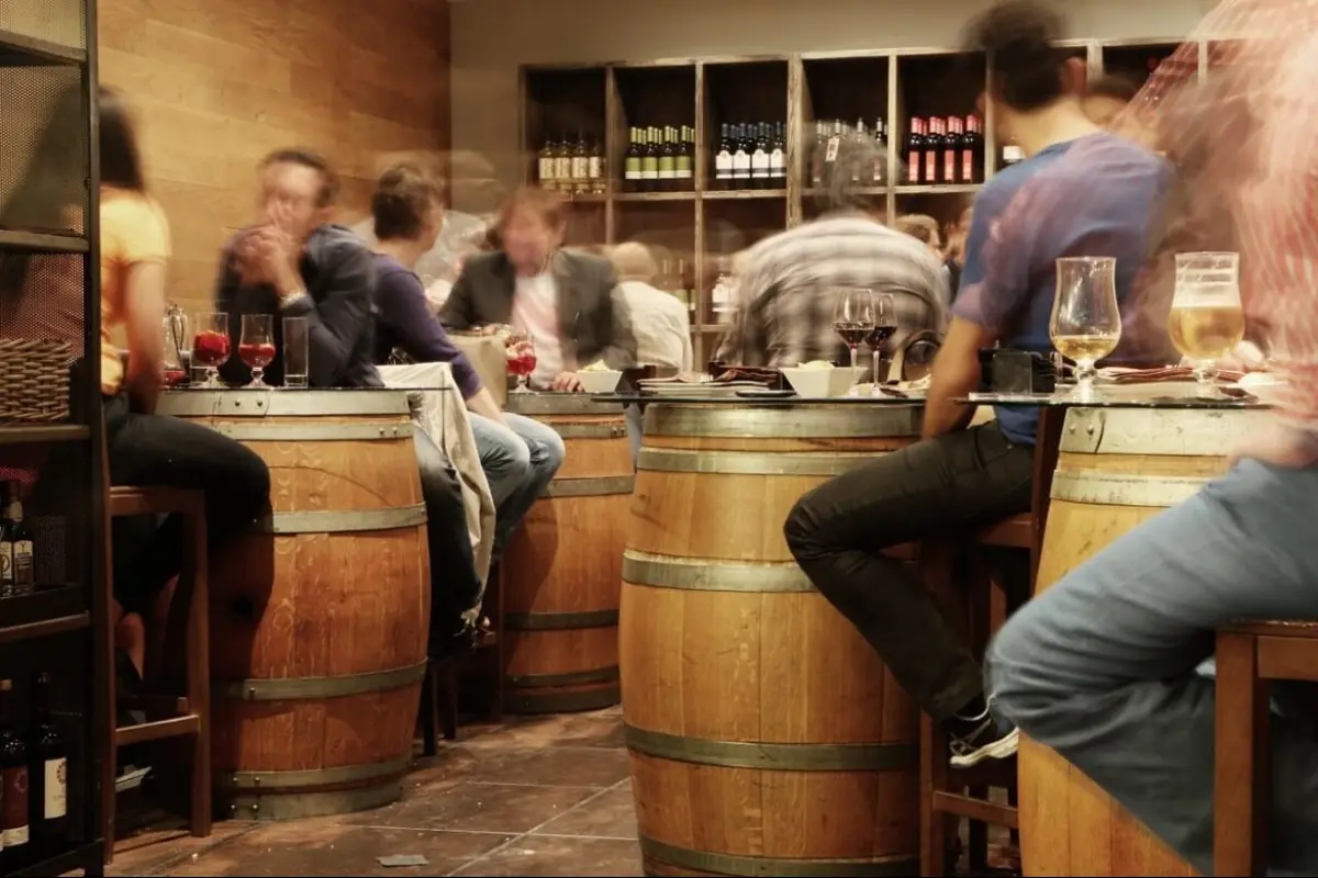 Francia destruye cerveza Emisoras Unidas Guatemala, 