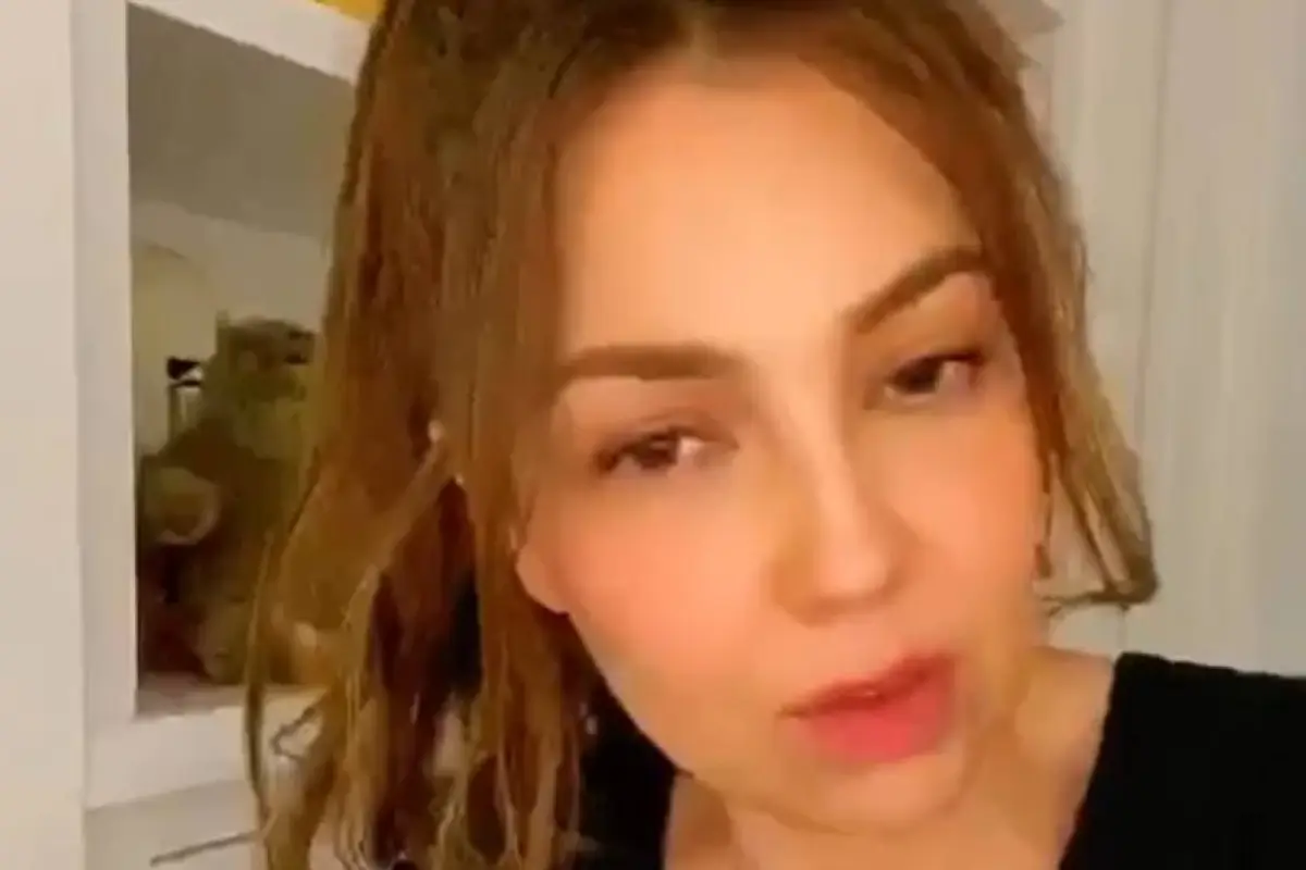 VIDEO | Thalía se muestra consternada tras muerte de ser querido por coronavirus