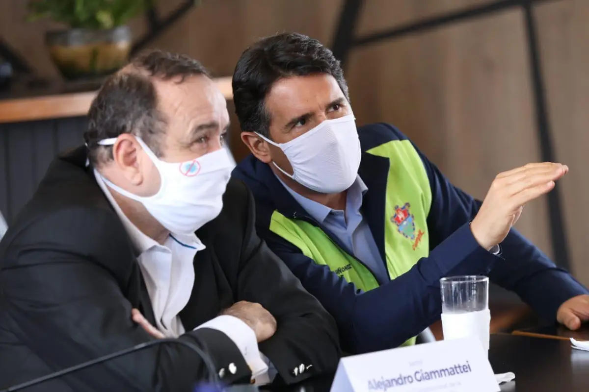 Alejandro Giammattei reunión alcalde de Guatemala Ricardo Quiñónez Emisoras Unidas, 