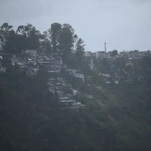 VIDEO | Asentamientos bajo la lluvia permanente por efectos de Amanda