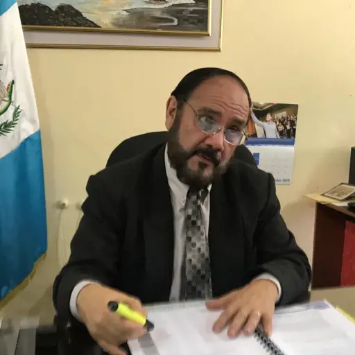 TSE destituye a Leopoldo Guerra Emisoras Unidas Guatemala ,
