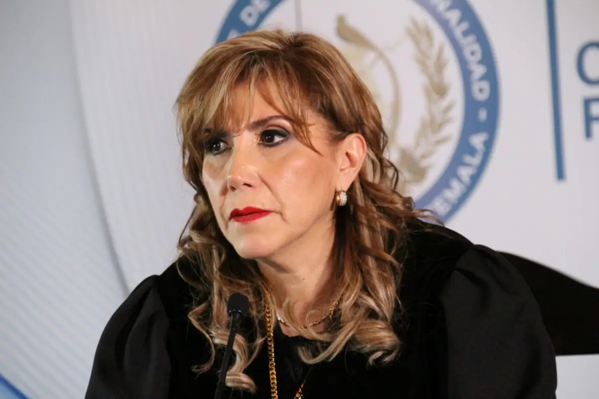 Dina Ochoa magistra Corte de Constitucionalidad Emisoras Unidas Guatemala, 