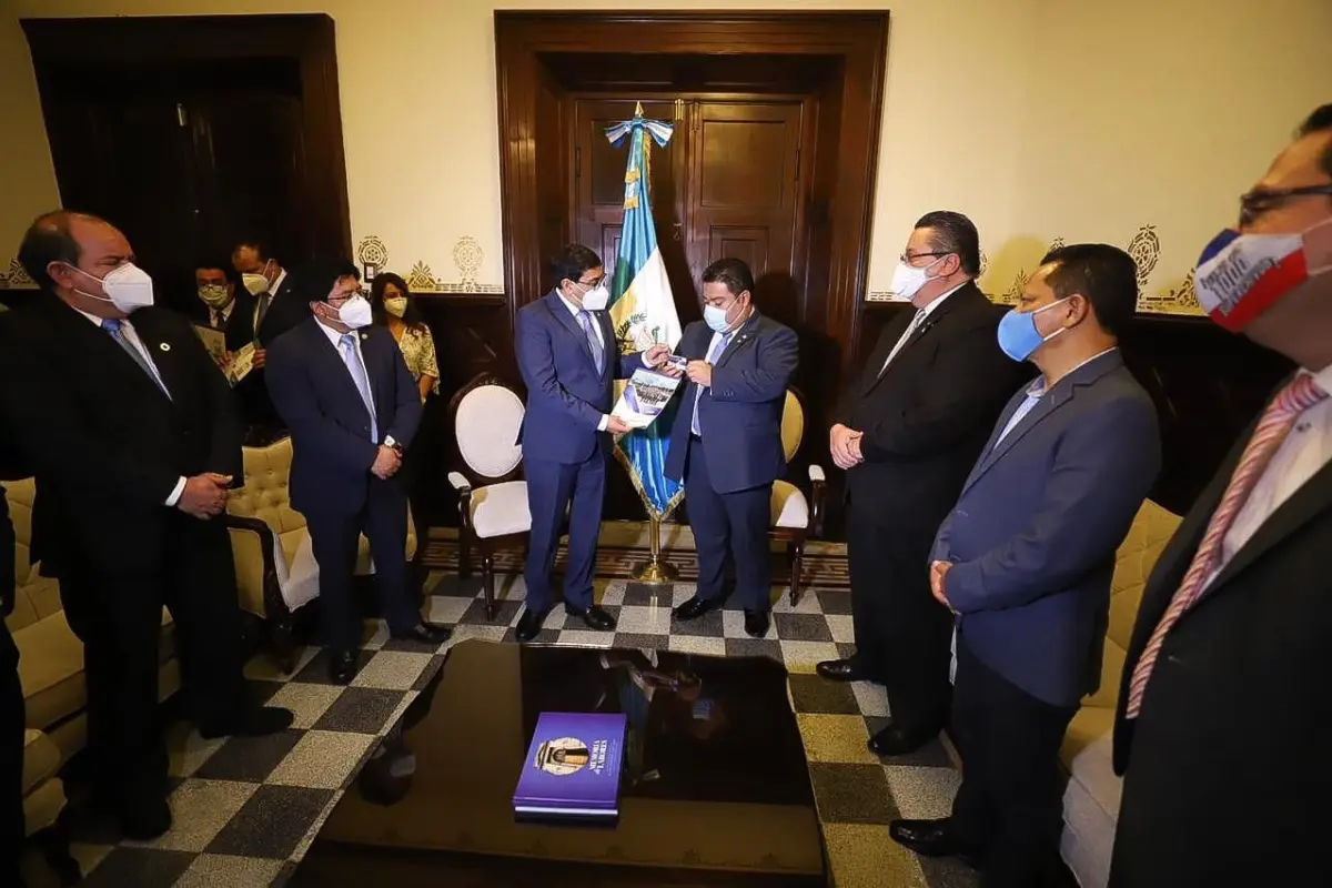 Contraloría General de Cuentas Emisoras Unidas Guatemala, 