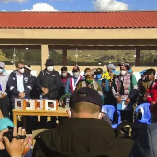 Pobladores en Perú creían que antenas 5G transmiten COVID-19