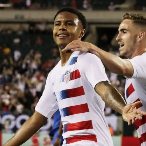 federacion-futbol-estados-unidos-quita-prohibicion-de-protestar-durante-himno-emisoras-unidas-2 ,