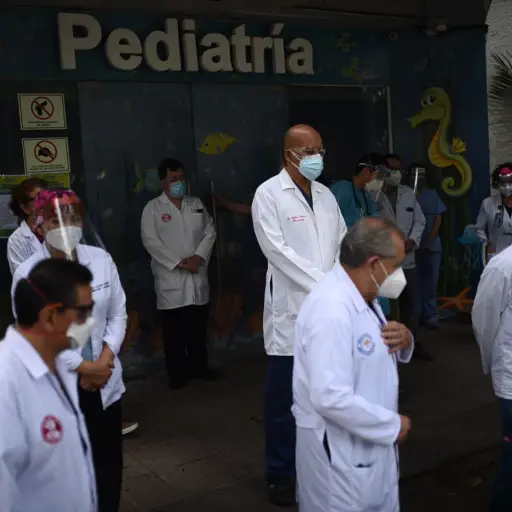 hospital roosevelt atencion coronavirus edwin bercian8 ,