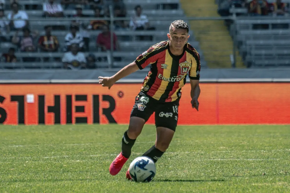 Marvin-Ceballos-No-Continuará-Leones-Negros, 