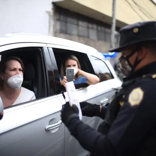 Tilly Bickford multada por ocultar placas Emisoras Unidas Guatemala ,