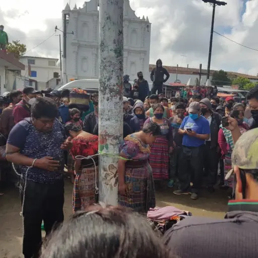 aplican castigo maya San Pedro Jocopilas Quiché Emisoras Unidas Guatemala ,
