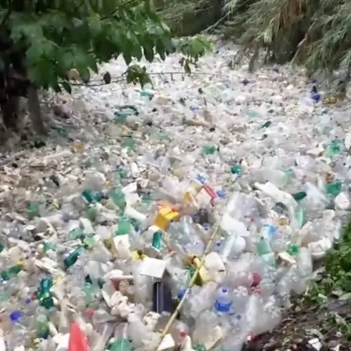 VIDEO: El Guacalate se convierte en un río de plástico