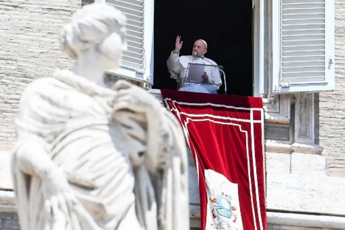 El papa lamenta que el coronavirus cause "muchas víctimas" en América Latina