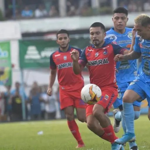 Kevin-Arriola-Primer-Fichaje-Antigua ,