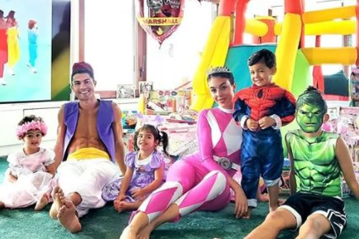 Cristiano-Georgina-Celebran-Cumpleaños-Eva-Mateo, 