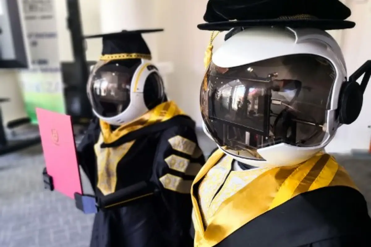 Malasia utiliza robots para una ceremonia de graduación