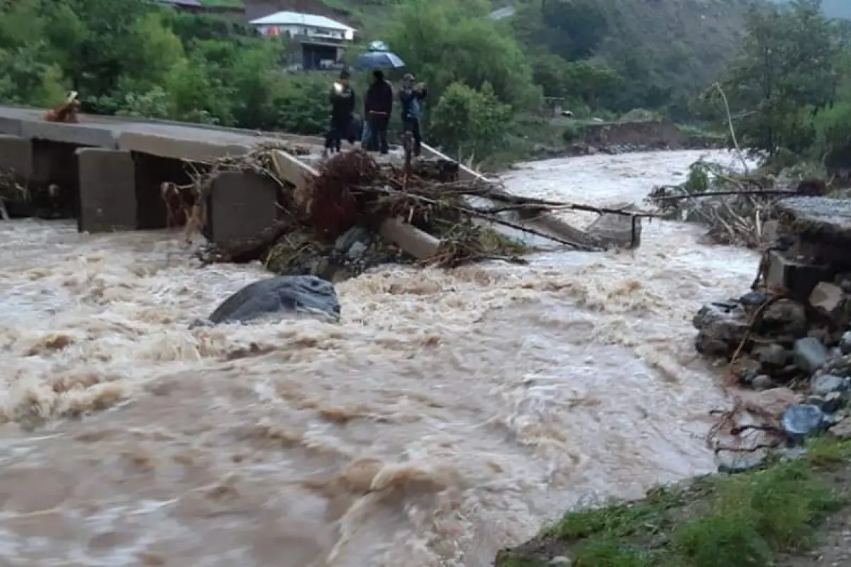 Puente dañado San Marcos Emisoras Unidas Guatemala, 