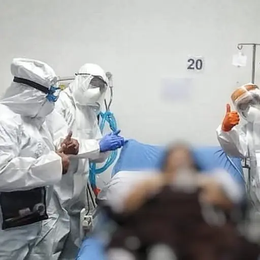 VIDEO | Médicos celebran retiro de ventilación mecánica a dos mujeres 