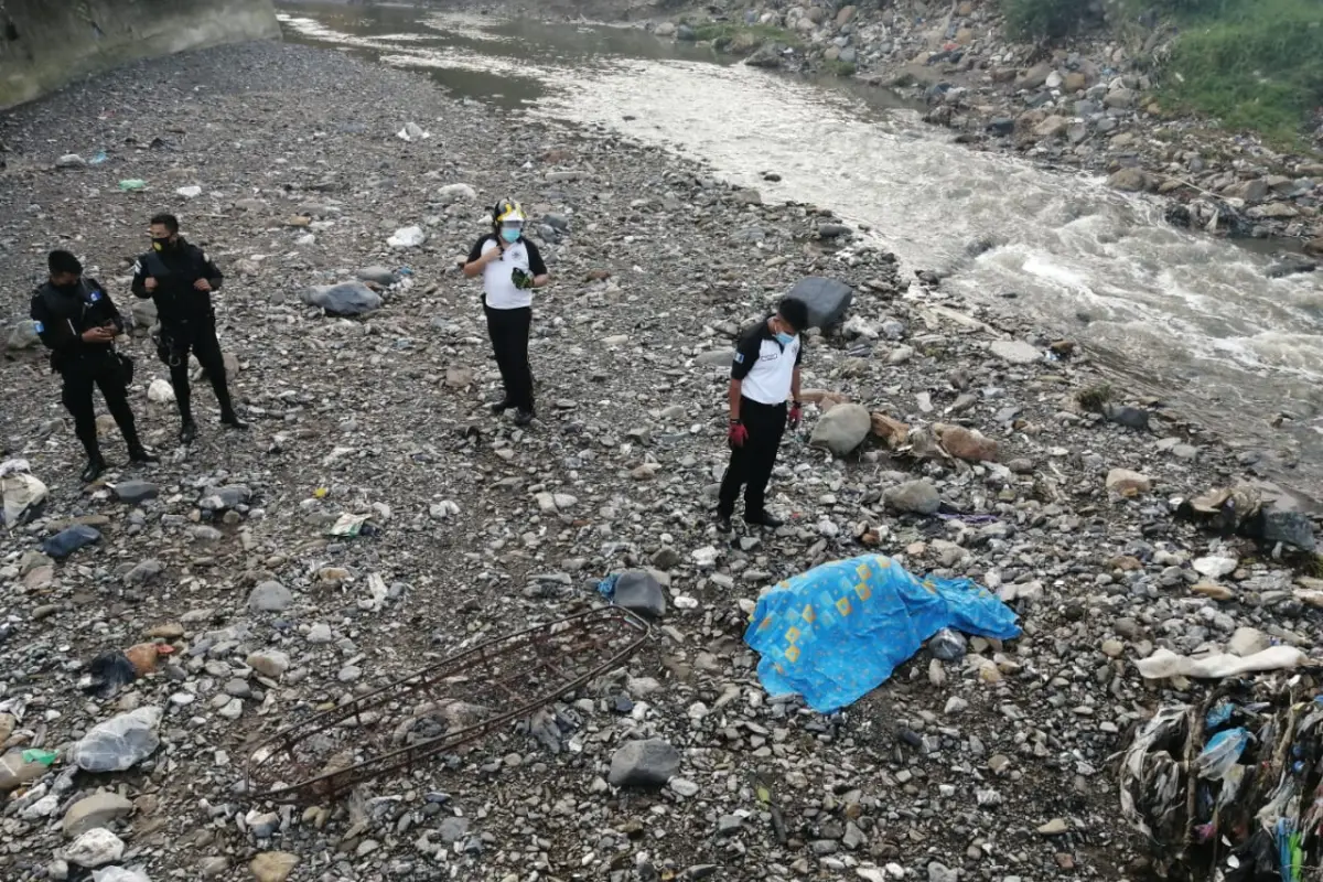 Una mujer muere y hay dos desaparecidos por crecida del río Las Vacas