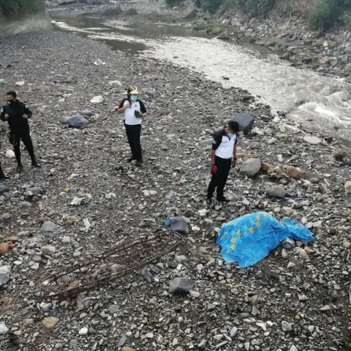 Una mujer muere y hay dos desaparecidos por crecida del río Las Vacas