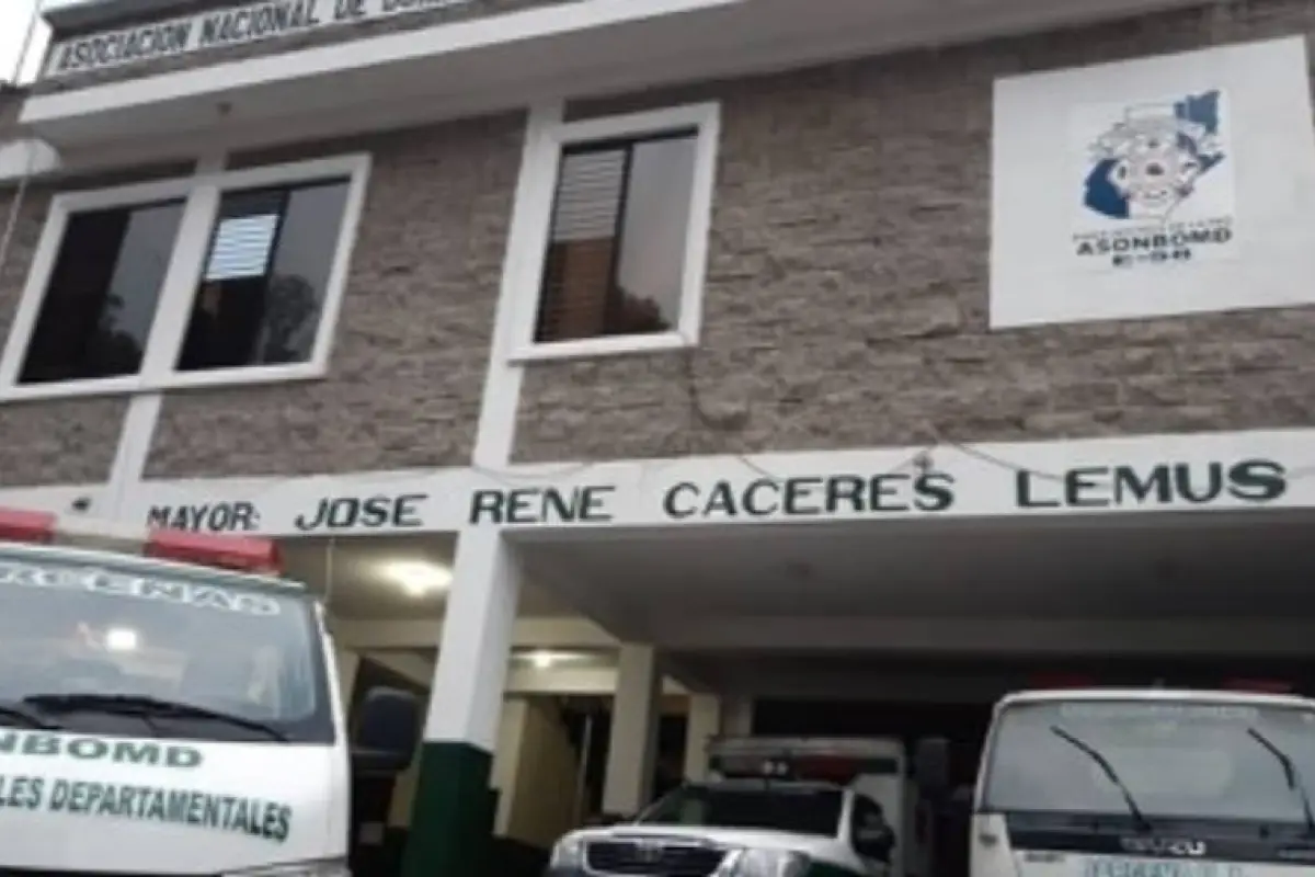 Bomberos de Bárcenas suspenden traslados de pacientes con síntomas de COVID-19, 