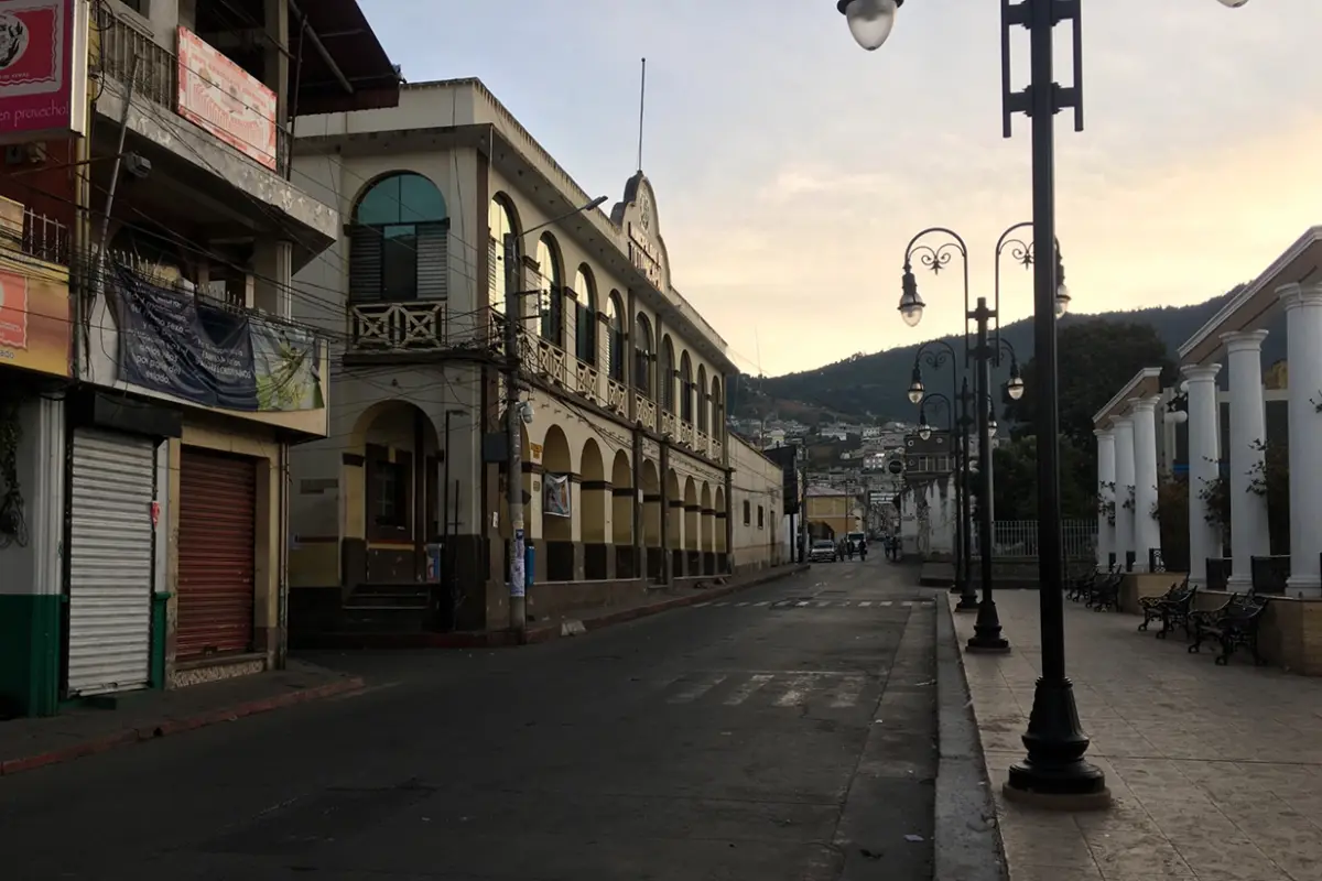 toque de queda en Guatemala por coronavirus Emisoras Unidas, 