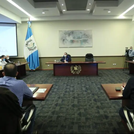 Presidente lleva a cabo Gabinete Extraordinario por el coronavirus