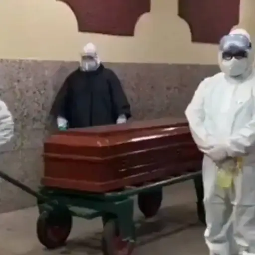 VIDEO | El noble gesto para despedir a abuelito que murió de COVID-19 con Mi querido viejo