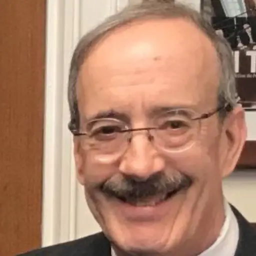 Congresista de EEUU: Son antidemocráticos esfuerzos para derrocar a magistrados de la CC 