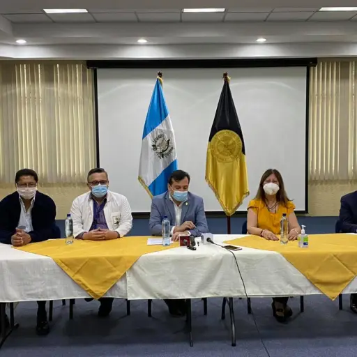 El Colegio de Médicos pide garantizar la salud del personal de Salud ,