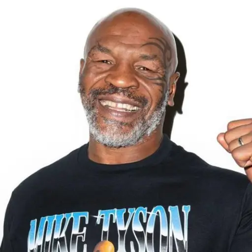 mike-tyson-peleara-con-un-tiburon-emisoras-unidas- ,