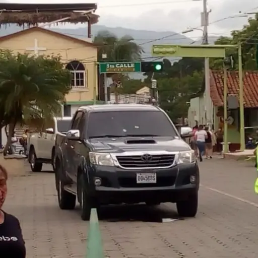 Atentan contra alcalde de Teculután, Zacapa, frente al edificio municipal