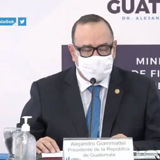 presidente-alejandro-giammattei-plataforma-gastos-ong-emisoras-unidas ,