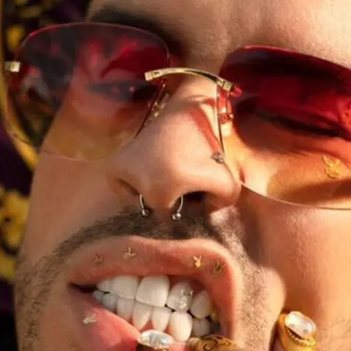 Bad Bunny hospitalizado Playboy