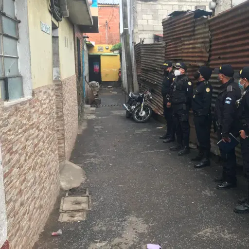 allanamientos-extorsion-zona-7-emisoras-unidas2 ,