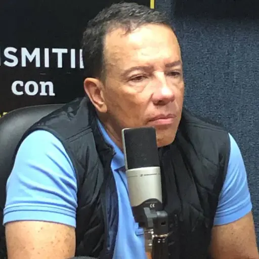 Ministro de Finanzas Álvaro González Ricci ,