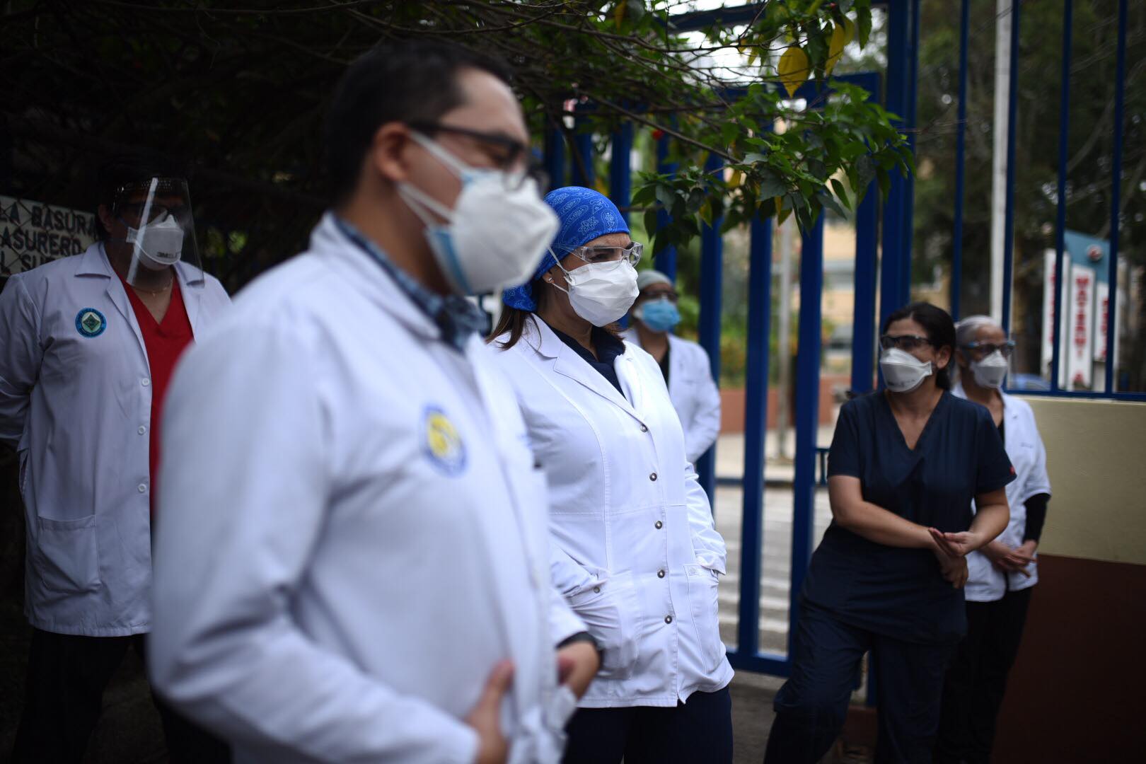 medicos-hospital-roosevelt-audiencia-presidente-ministra-emisoras-unidas2 | 