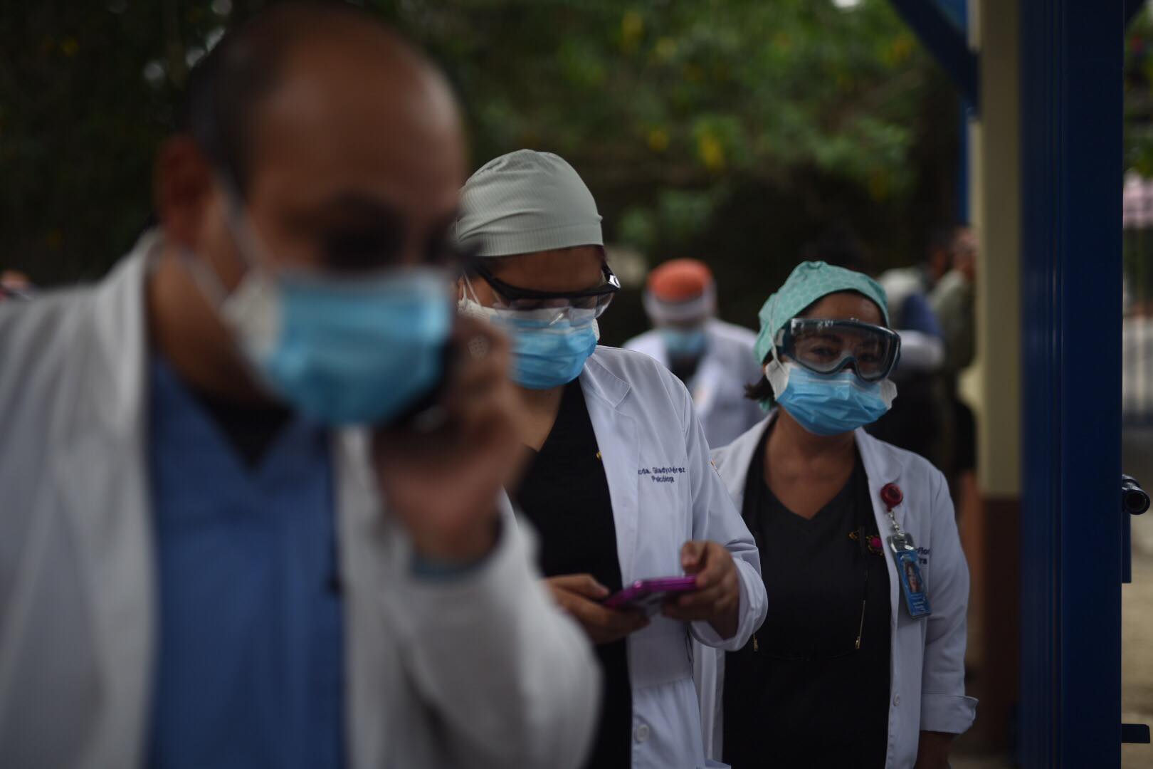 medicos-hospital-roosevelt-audiencia-presidente-ministra-emisoras-unidas9 | 