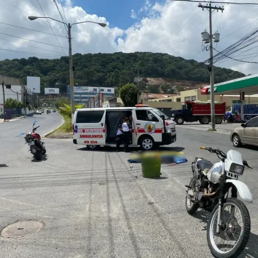 Motorista fallecido en bulevar El Naranjo.