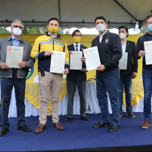 paso-a-desnivel-guatemala-santa-catarina-pinula-emisoras-unidas2 ,