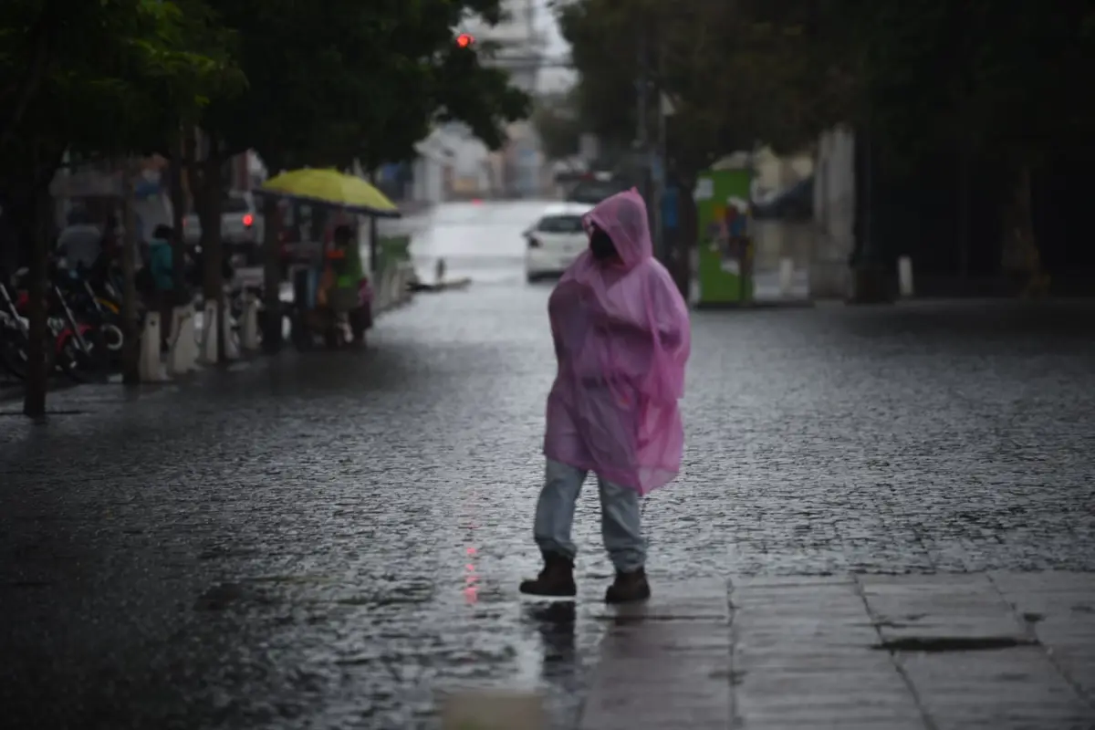 Lluvia en Guatemala. Foto: Edwin Bercián