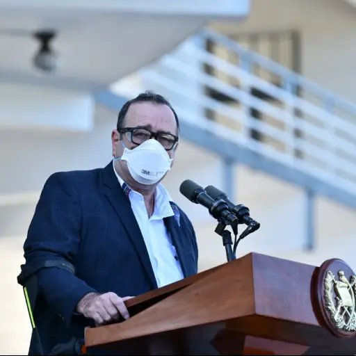 alejandro-giammattei ,