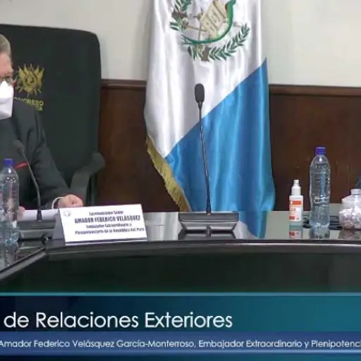 Embajador del Perú en el Congreso ,