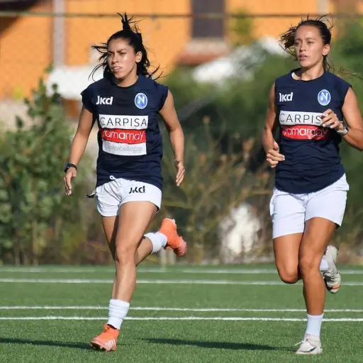 Ana-Lucía-Martínez-Debuta-Napoli ,