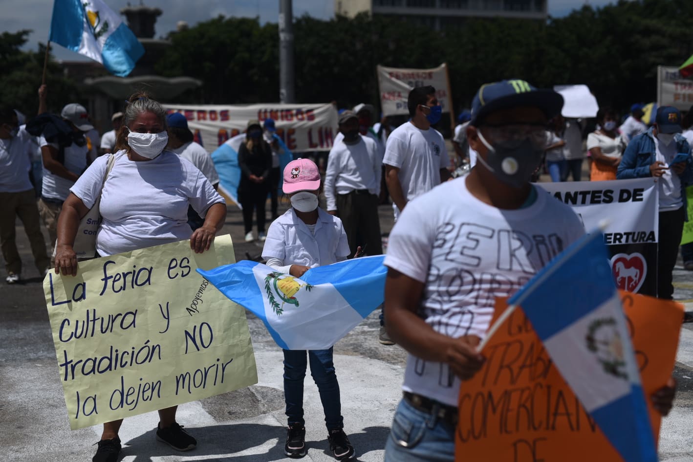 manifestacion-ferias-plaza-constitucion-emisoras-unidas1 | 