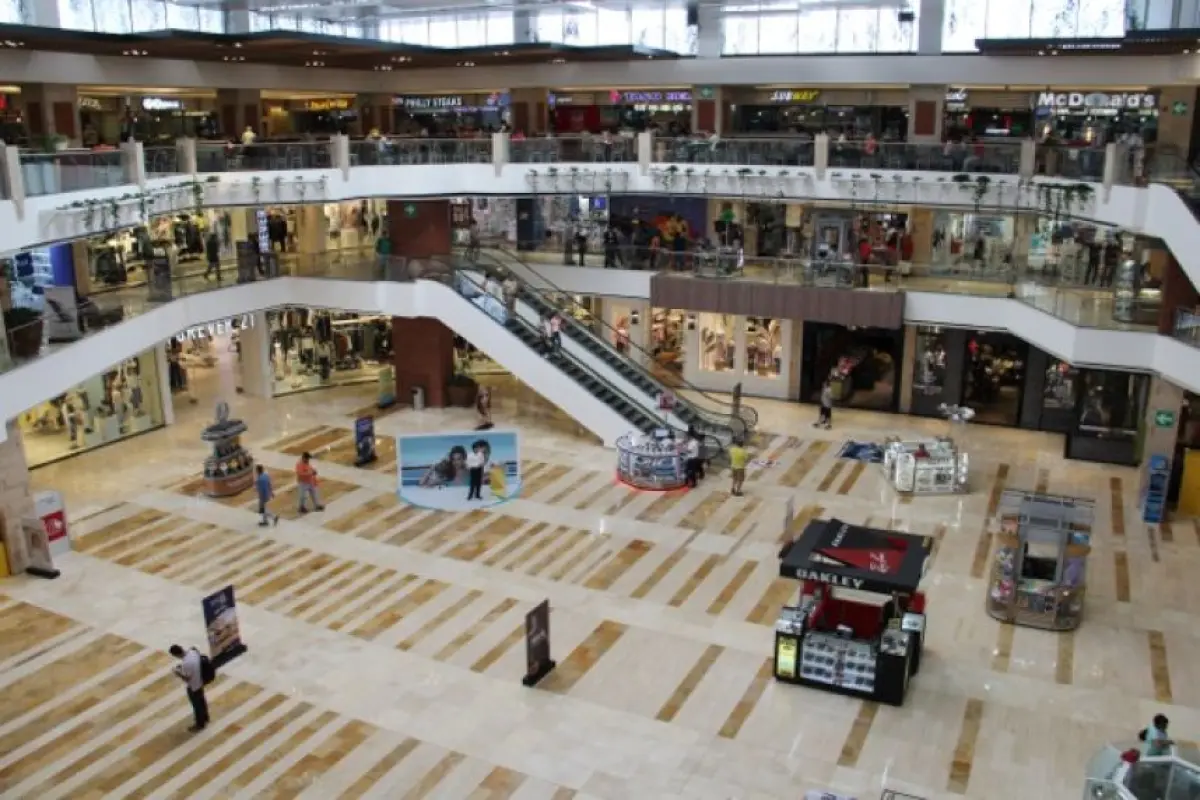 centro-comercial-miraflores-emisoras-unidas, 