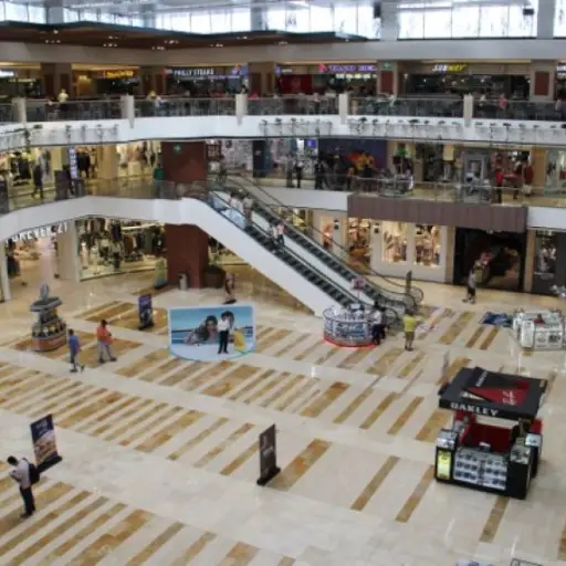 centro-comercial-miraflores-emisoras-unidas ,