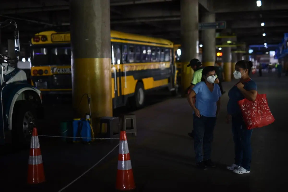 En el Cenma se estima mayor circulación de personas por la reanudación del Transmetro. Emisoras Unidas, 