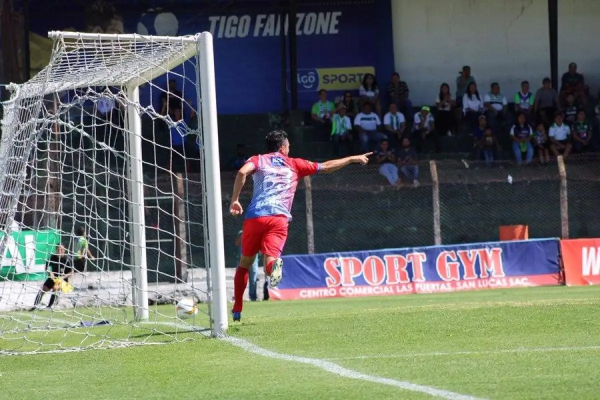 Carlos-Kamiani-Cerca-300-Partidos-Liga-Nacional, 