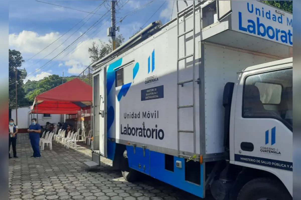 laboratorio-movil-santa-rosa-covid-19-emisoras-unidas, 