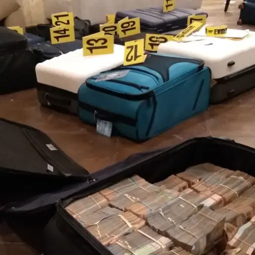 allanamiento-antigua-guatemala-dinero-emisoras-unidas2 ,